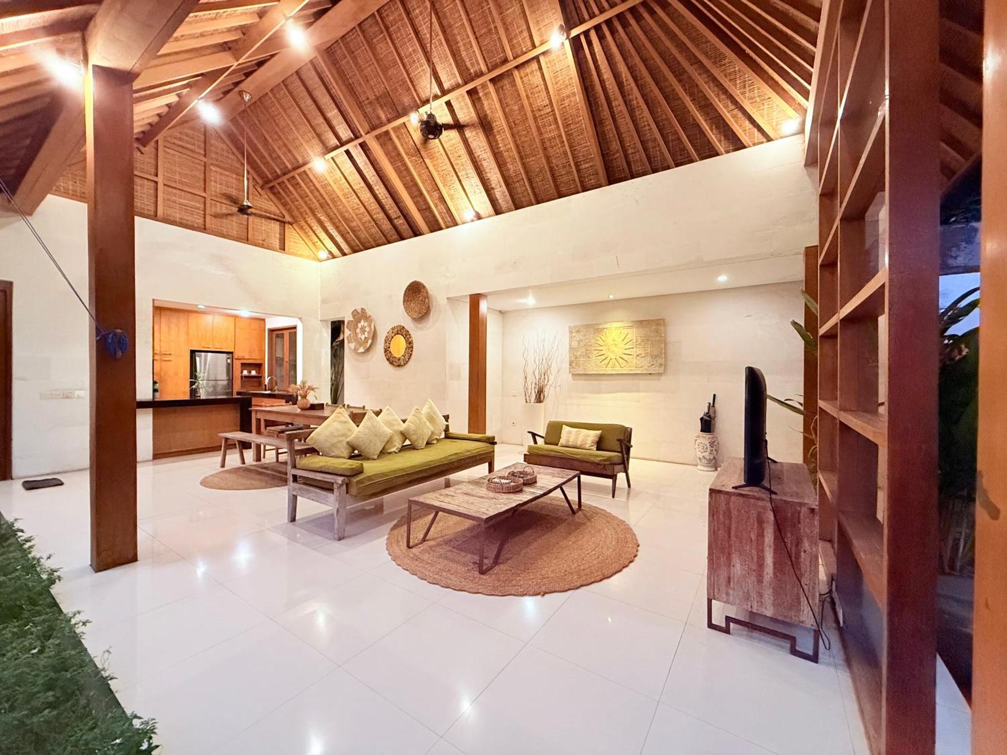 Kim Villa